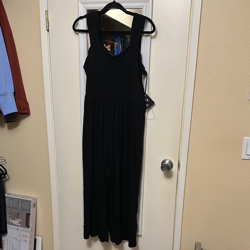 Black Sleeveless Jumpsuit